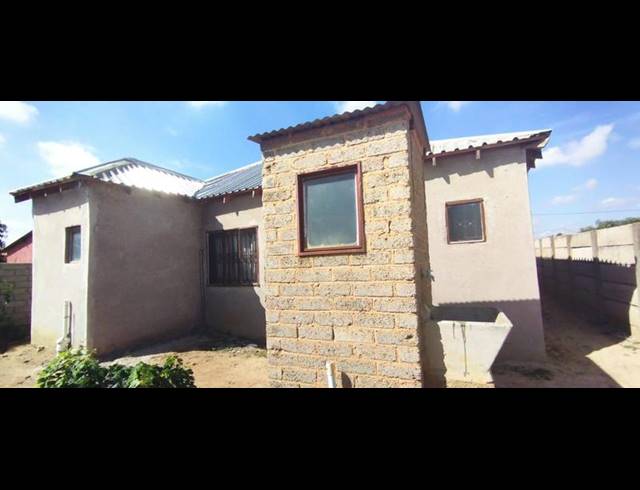 3 BEDROOM HOUSE FOR SALE IN DAVEYTON CENTRAL